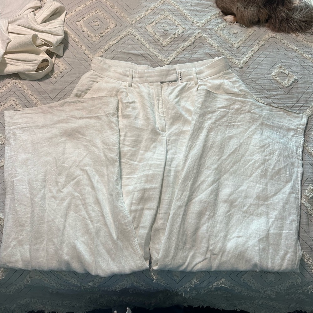Abercrombie & Fitch White Straight-Leg Pants